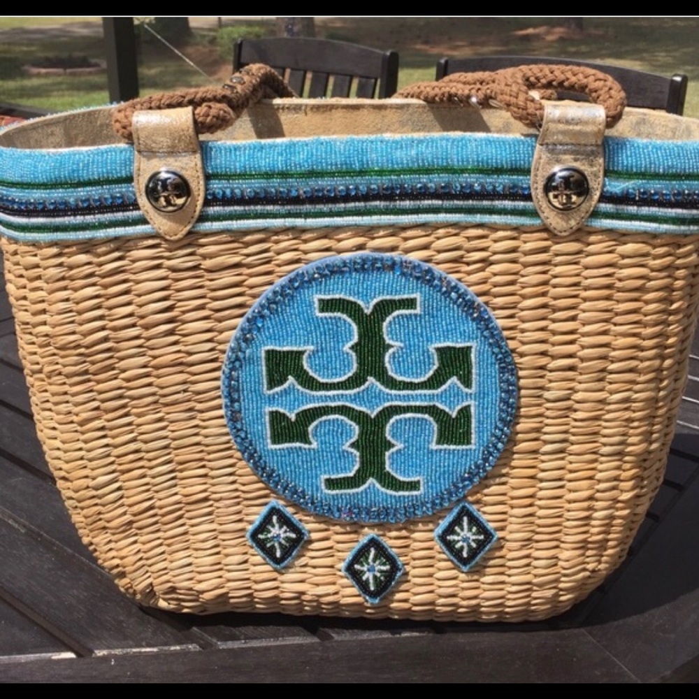 Gorgeous Tory Burch straw tote